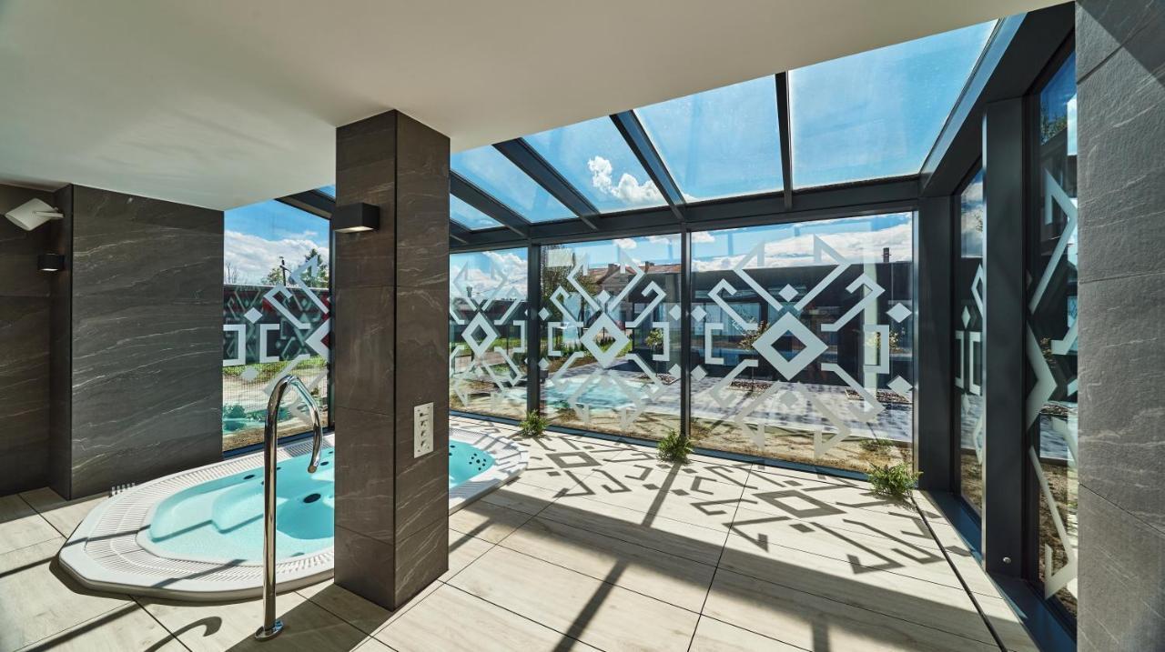 Отель Ibis Styles Новы-Тарг Экстерьер фото